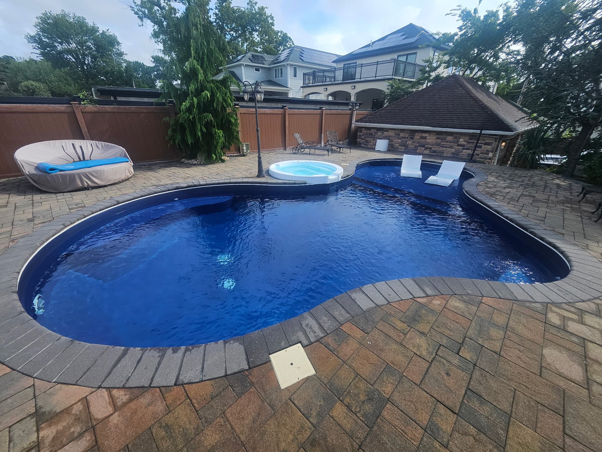 Pool construction and renovation by Peter's Pool Service